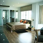 101 Sukhumvit Service Apartment